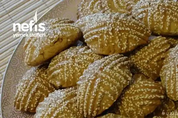 Hurmalı Cevizli Kömbe: Geleneksel Türk Tatlısının Sağlıklı ve Lezzetli Bir Yorumu