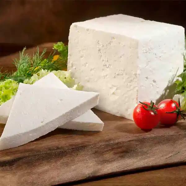 Keçi Sütü Peyniri: Doğal ve Besleyici Özellikleriyle Sağlıklı Bir Gıda Seçeneği