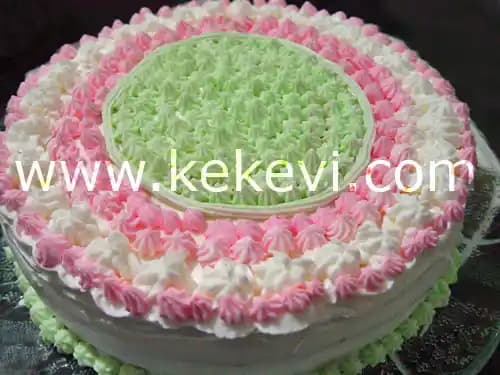 Krem Şanti ile Pasta Susleme Teknikleri ve Güvenli Kullanım İpuçları