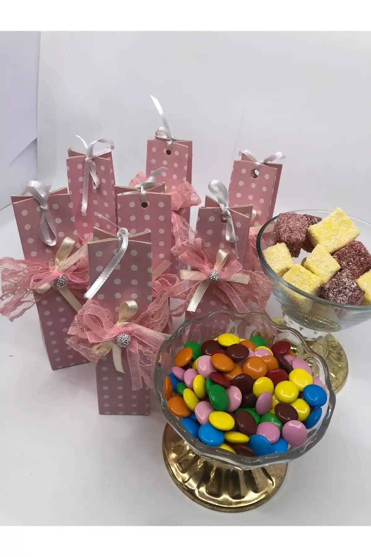 Lavin Markasının Moda ve Spor Sektörlerindeki Gücü ve Gıda Alanındaki Yokluğu