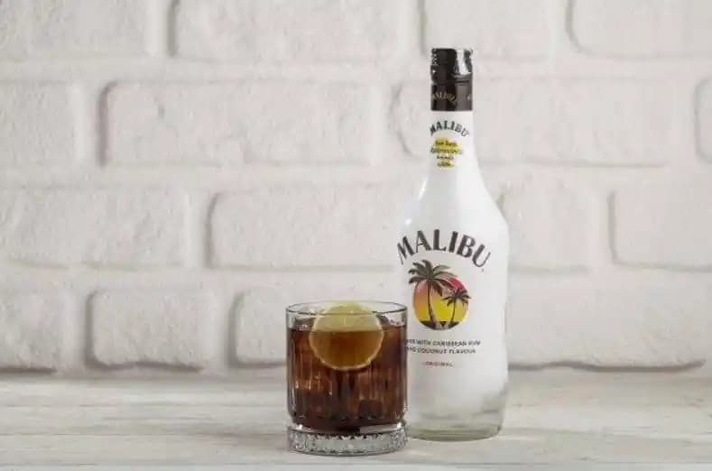 Malibu Likör Fiyatları ve Piyasa Durumu Analizi Türkiye İçin Güncel Bilgilerle