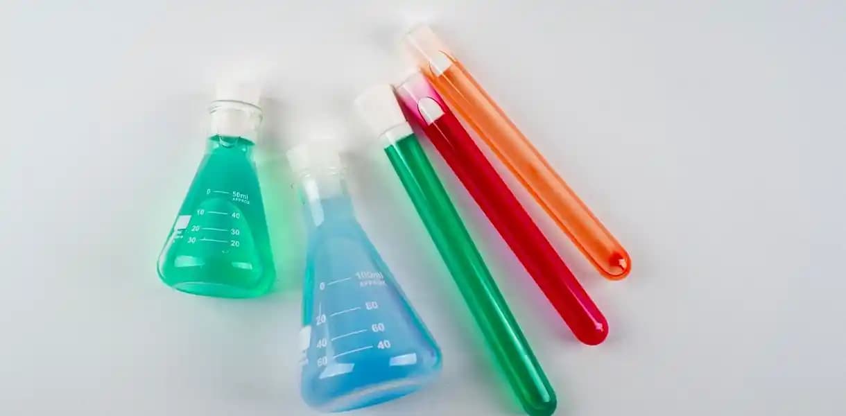 Pipet Çeşitleri ve Kullanım Alanları: Laboratuvar ve Endüstride Temel Araçlar