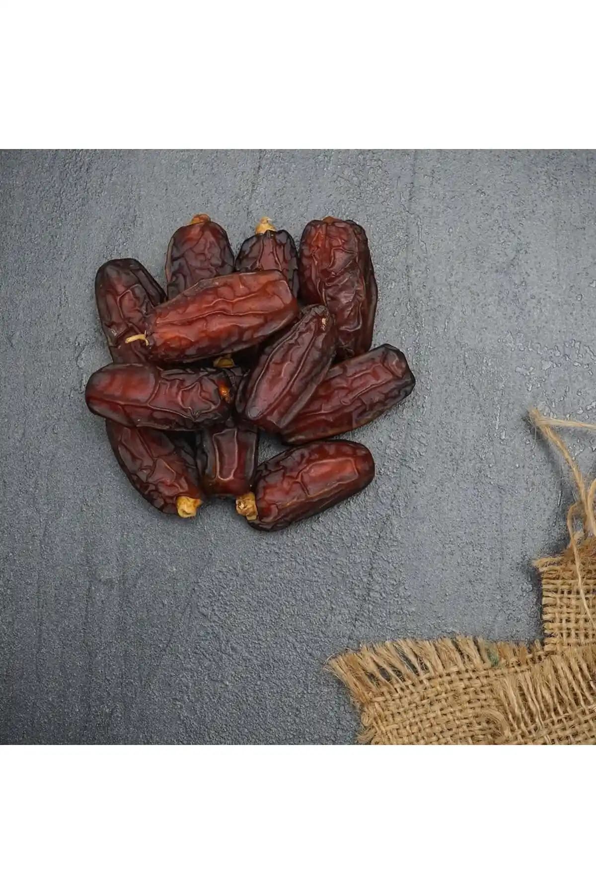 RAVZA Hurma: Marketlerde Sağlıklı ve Doğal Atıştırmalık Seçeneği