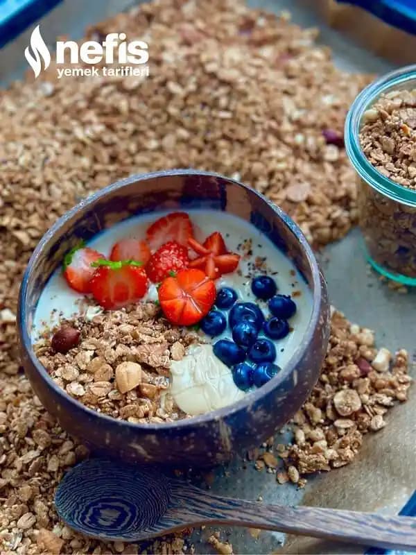 Sağlıklı Granola Seçenekleri ve Beslenmeye Katkıları Hakkında Bilgi