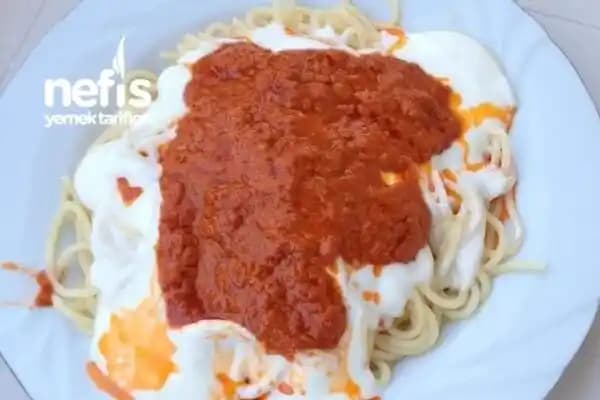 Sütlü Soslu Makarna Tarifleri ve Pratik Hazırlama Yöntemleri