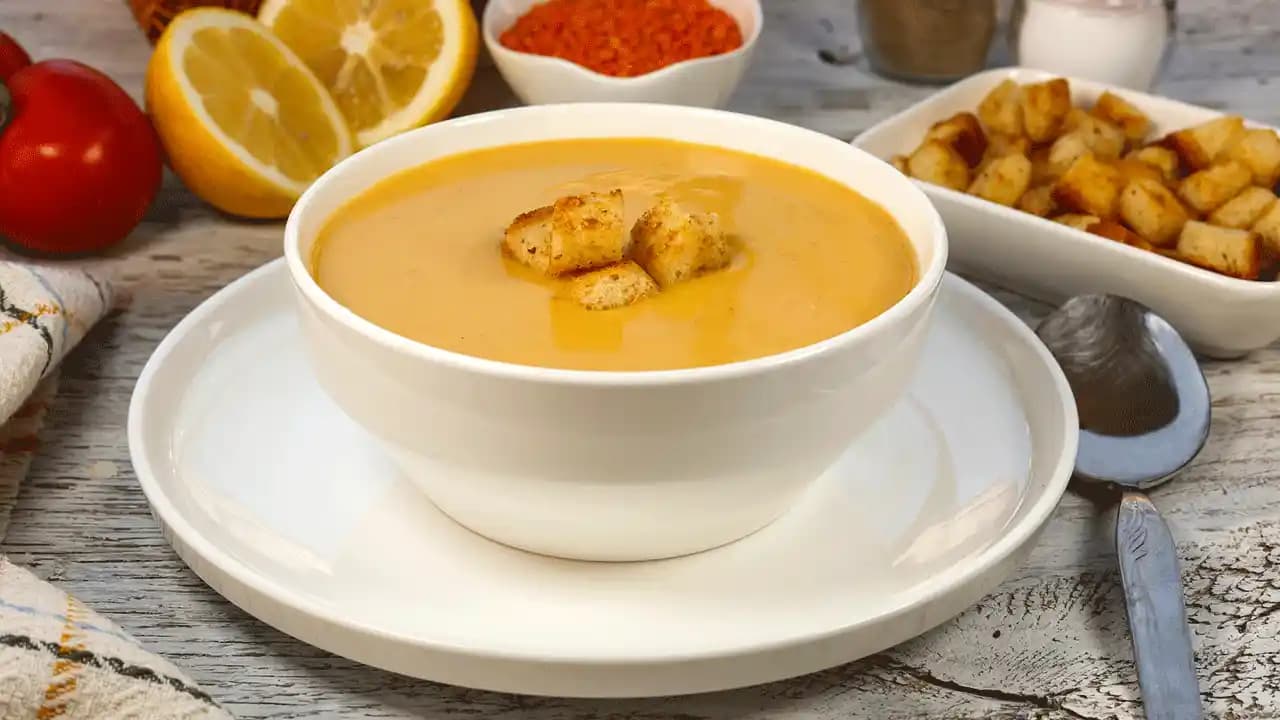 Tavuk Suyu ile Mercimek Çorbası: Lezzet ve Besin Değerini Artıran Geleneksel Tarif