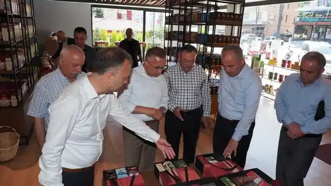 Toplu Çay Alımında Ekonomik ve Kalite Faktörleri Analizi ve En İyi Uygulamalar