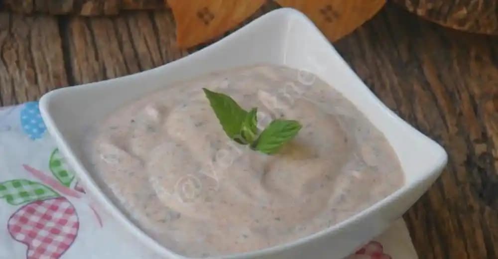 Yoğurtlu Tavuk Sosu: Sağlıklı ve Lezzetli Tariflerle Mutfakta Fark Yaratın