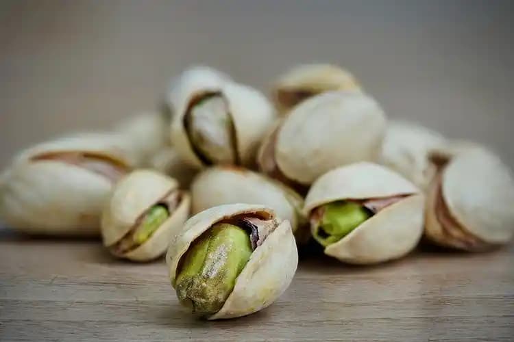 Antep Fıstığına Uygun Fiyatlı Alternatifler ve Besin Değerleri Karşılaştırması