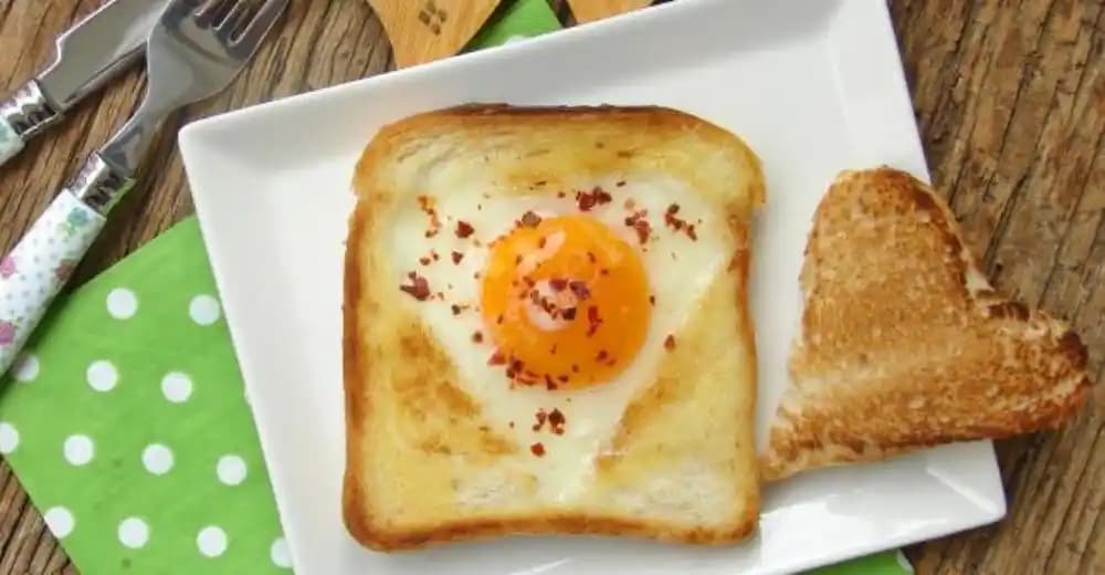 Ekmek İçinde Yumurta Tarifleri: Çeşitleri, Pişirme Teknikleri ve Sunum Önerileri