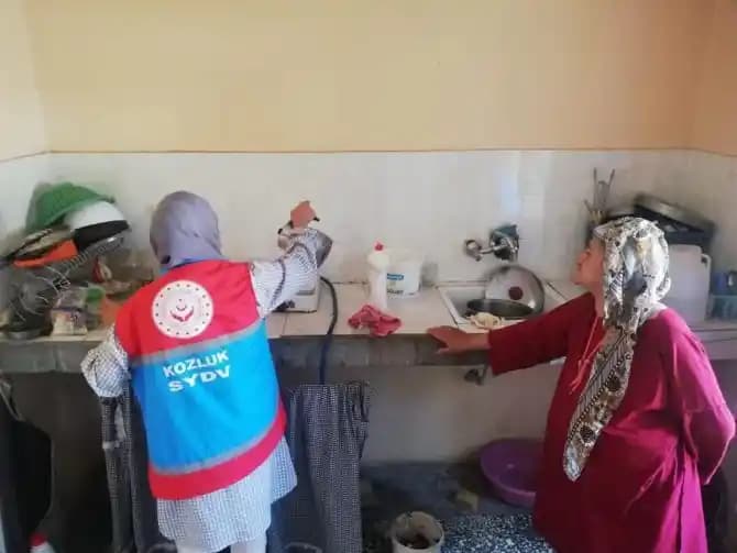 Yaşlılar İçin Konforlu ve Pratik Eşofman Seçimi: Temel Kriterler ve Öneriler