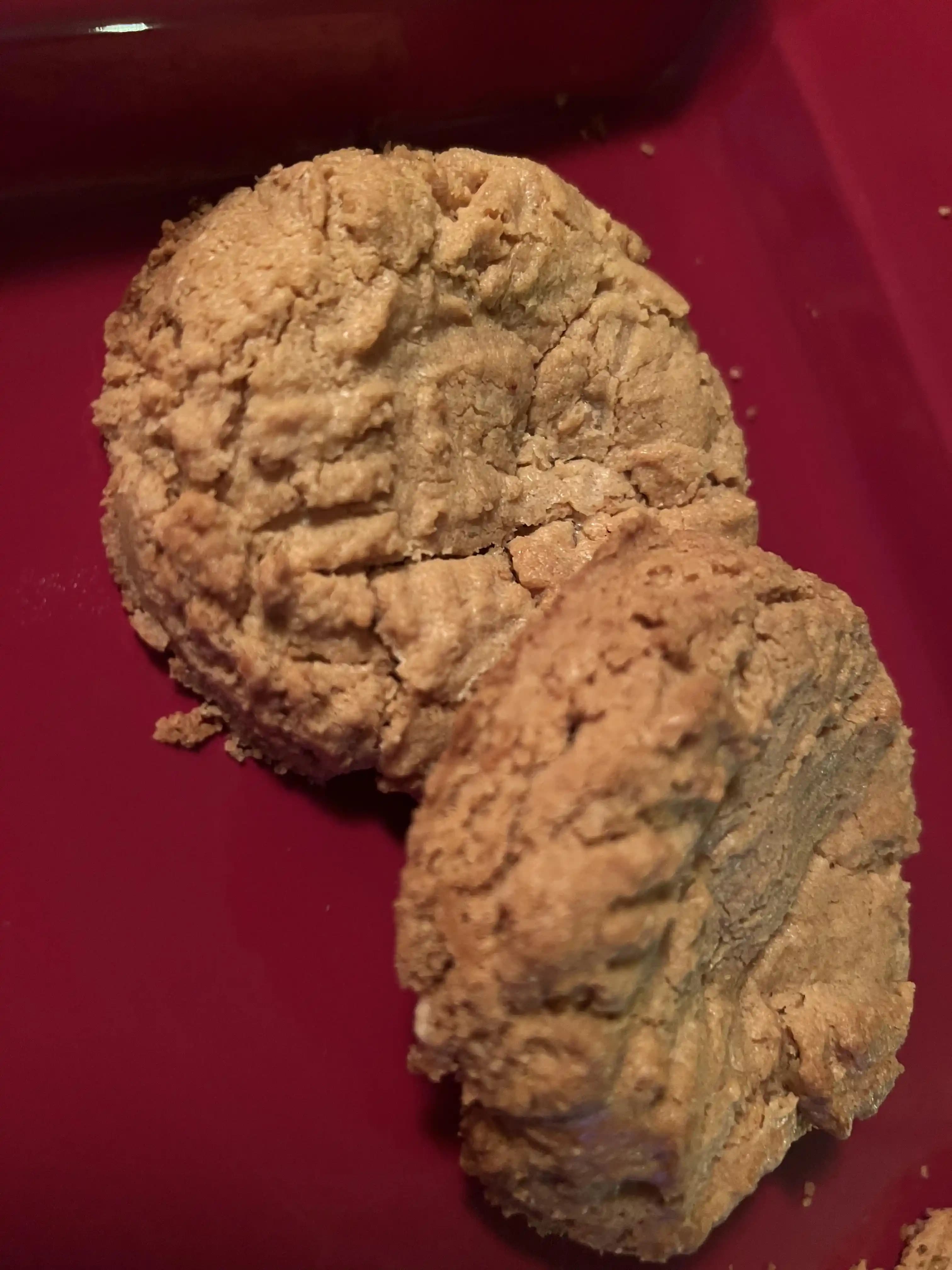 3 Malzemeli Fıstık Ezmesi Kurabiyesi Tarifleri, Püf Noktaları ve Alternatifleri