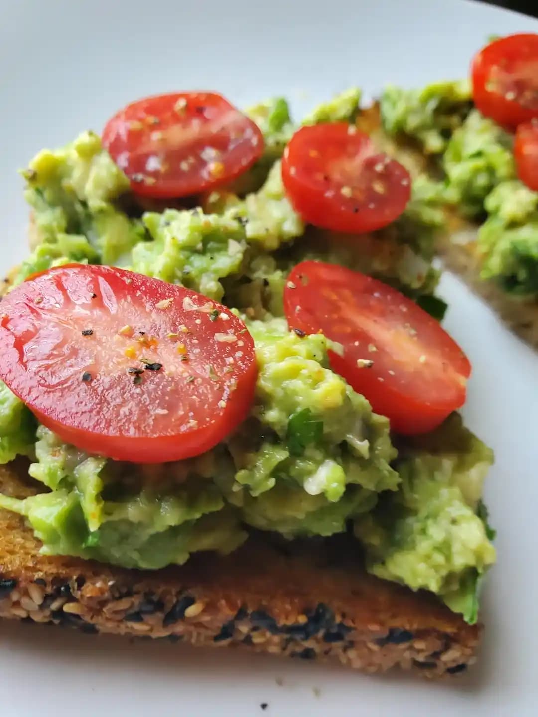 Avokado ve Domatesle Ekonomik Guacamole Tarifi ve Bölgesel Fiyat Farkları