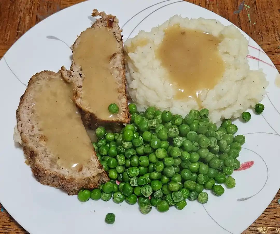 Ev Yapımı Hindi Köfte Tarifi ve Yan Lezzetleri: Ekonomik ve Lezzetli Aile Yemeği