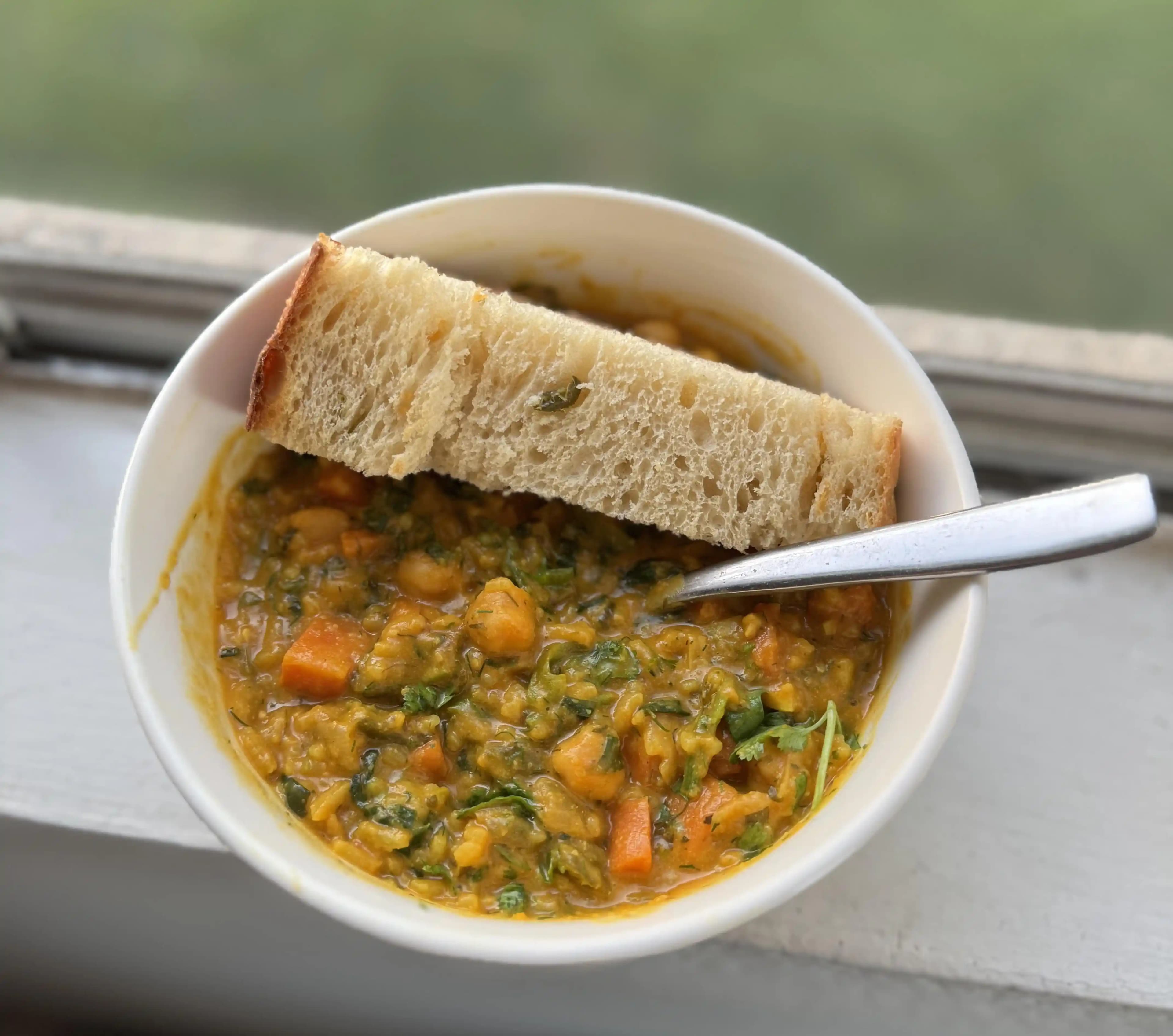 Limonlu Dereotlu Nohut Çorbası: Malzemeler, Hazırlık ve Pişirme Aşamaları