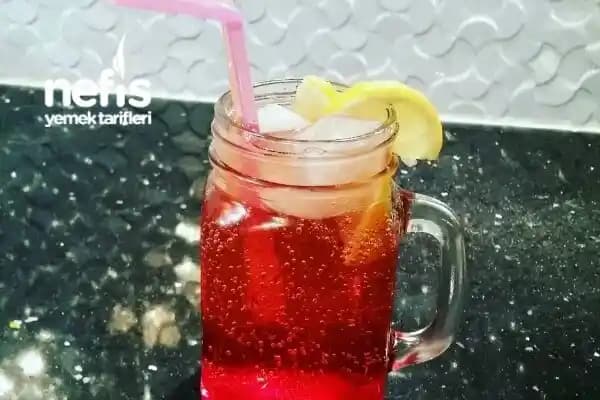 Alkolsüz İçeceklerle Şık Kutlamalar İçin En İyi Seçenekler ve Sunum Tavsiyeleri