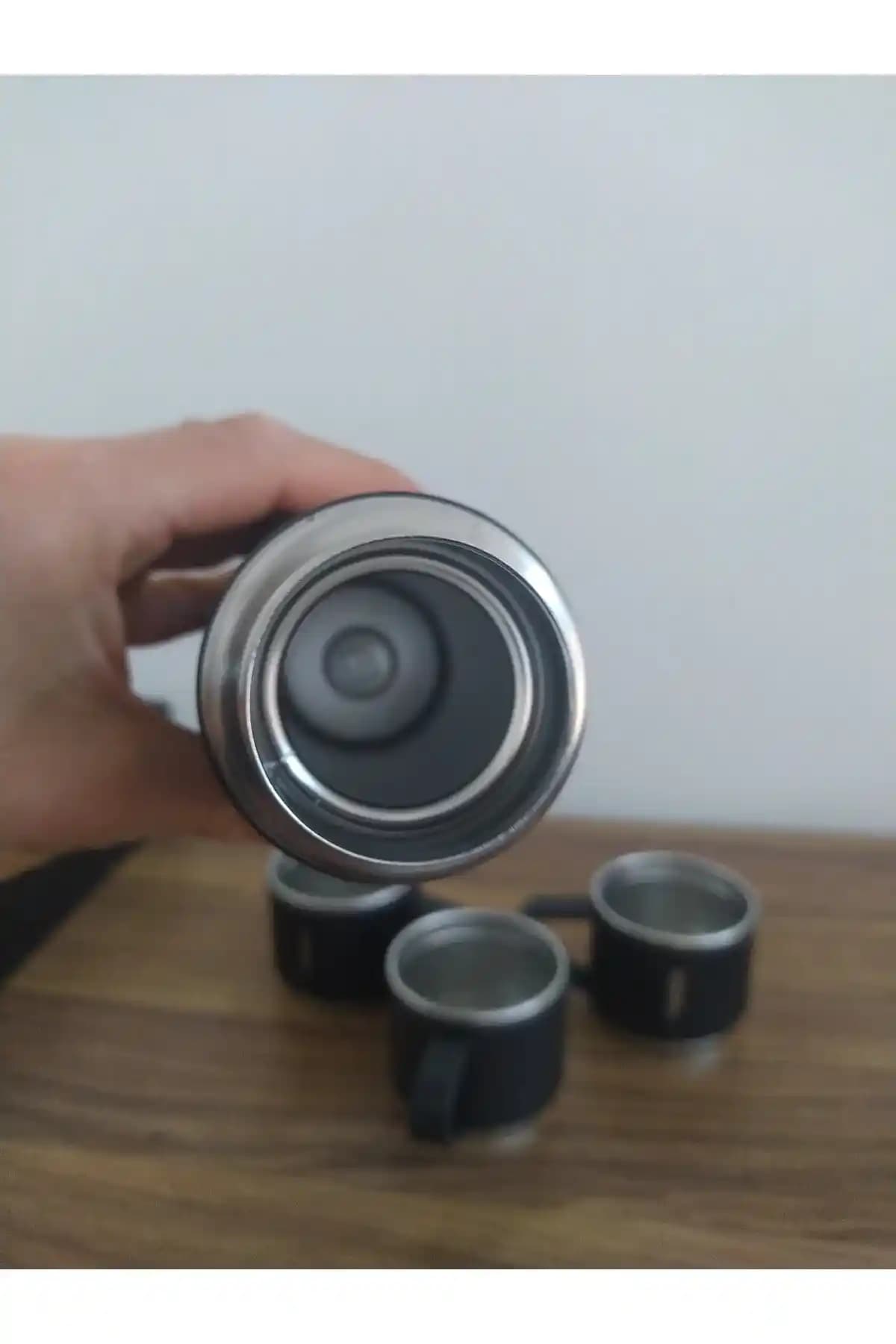 Dayanıklı Termoslar ve Soğuk İçecekler İçin En İyi Seçenekler Hakkında Kapsamlı Bilgi