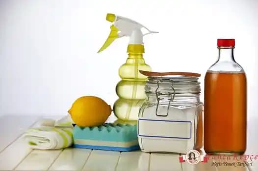 Doğal Ev Yüzeyi Temizleyicileri İçin Pratik ve Etkili Formüller ve Kullanım İpuçları