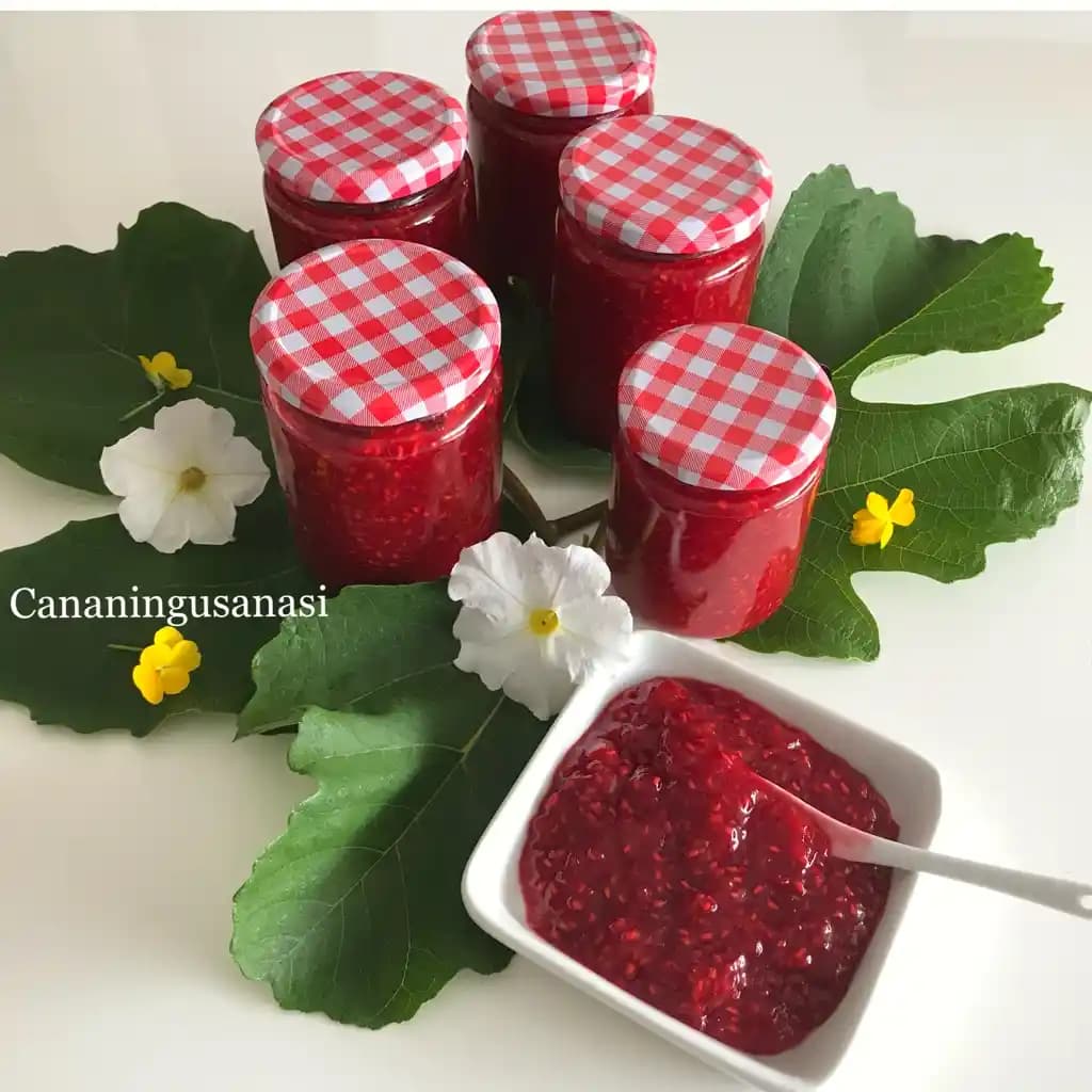 Doğal Frambuaz Reçeli: Sağlıklı ve Katkısız Kahvaltı Seçeneği