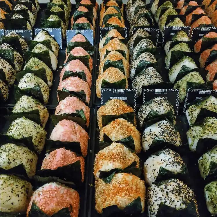 En Uygun Onigiri Satış Noktaları: Fiyat, Kalite ve Erişilebilirlik Analizi