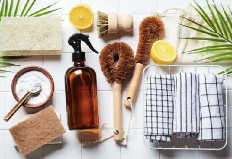 Ev Yüzeyleri İçin Doğal ve Pratik Temizlik Yöntemleri Hakkında Bilgiler ve Tavsiyeler