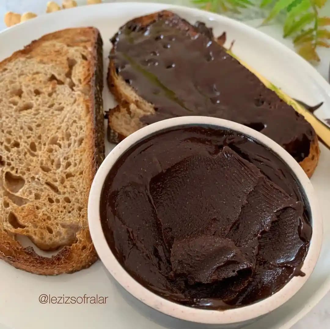 Fındık Kreması Kakao ile Zenginleştirilen Çok Yönlü Kullanım Alanları ve Özellikleri