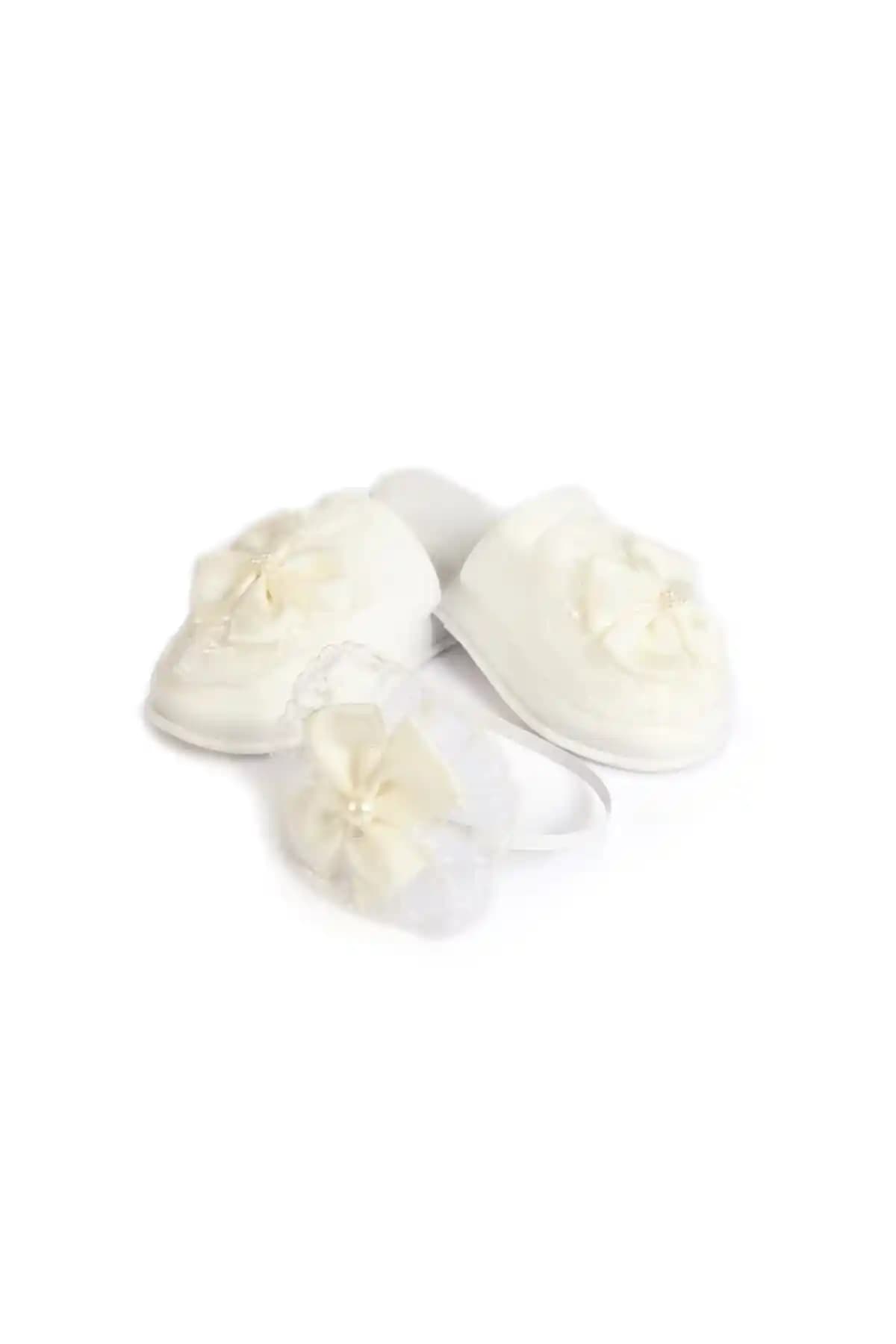 Kadife Gupurlu Lohusa Terlikleri: Şıklık ve Konforun Buluştuğu Tasarım