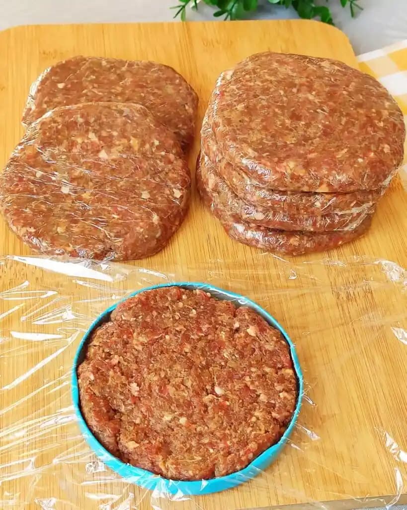 Kaliteli ve Pratik Hamburger Köftesi Yapımı İçin Temel İpuçları ve Püf Noktaları