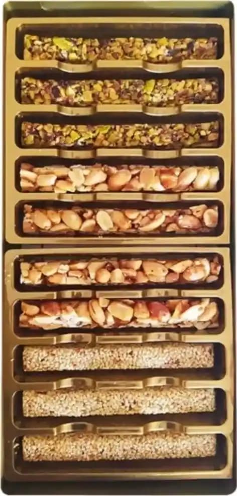 Krokan Mix ve Antepfıstıklı Kuruye<miş>: Sağlıklı ve Lezzetli Atıştırmalık Seçenekleri