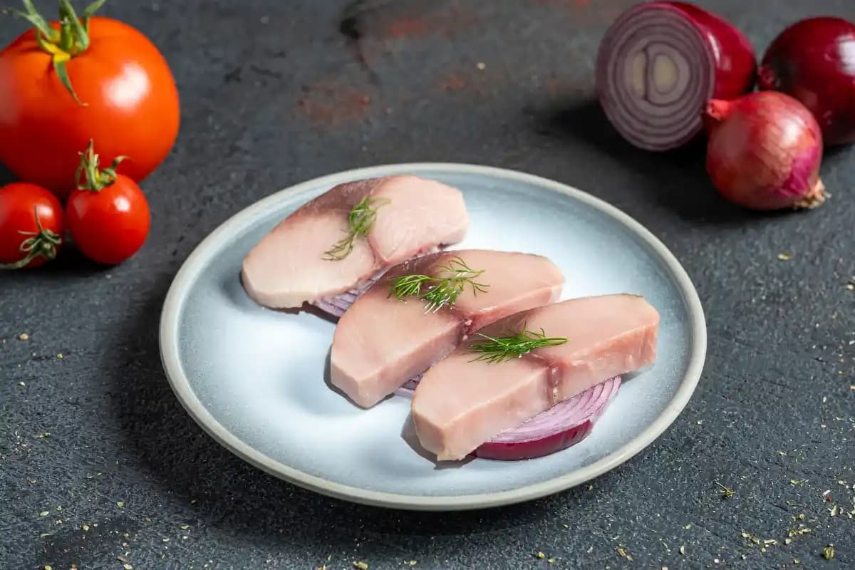 Lakerda Fiyatları ve Piyasa Koşulları: Kalite, Boyut ve Tedarik Zinciri Etkileri