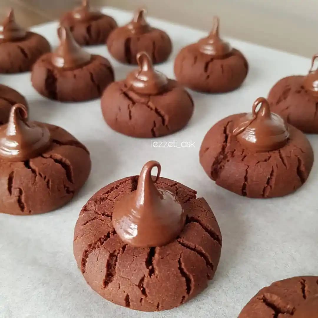 Lavi Çikolata: Yoğun Kakao ve Krema İçeriğiyle Tatlı Severler İçin Kaliteli Çikolata Seçeneği