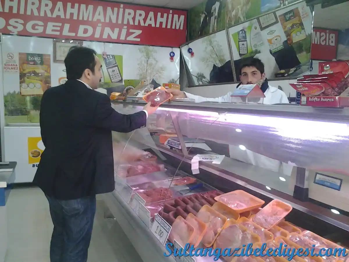 Marketlerde Et ve Tavuk Alışverişinde Dikkat Edilmesi Gerekenler ve Saklama İpuçları