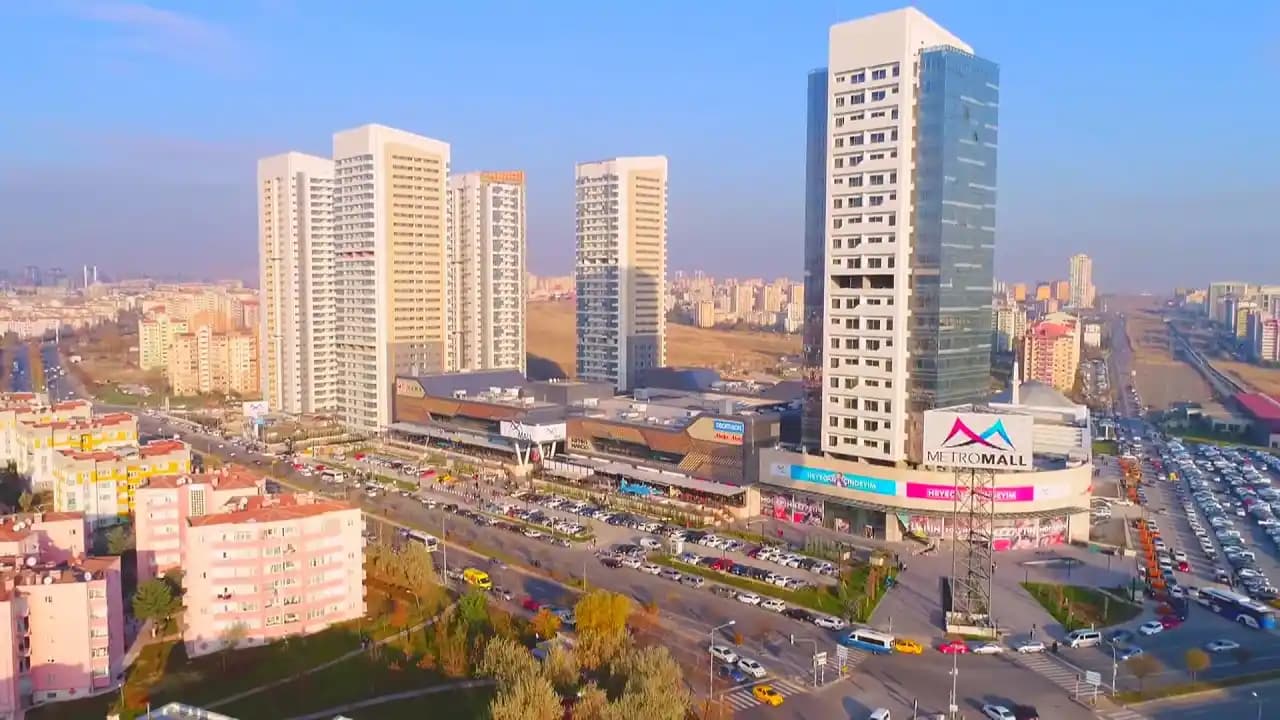 Modern Ankara AVM ve Metromall: Ulaşım Kolaylığı ve Geniş Alışveriş Seçenekleri