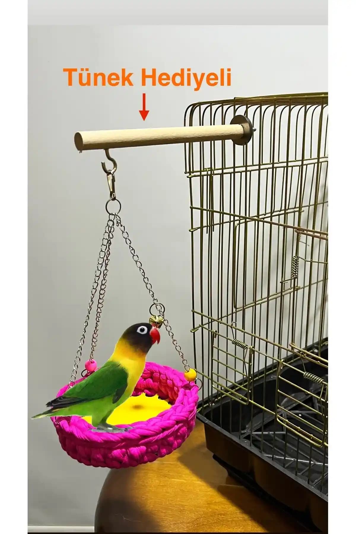 Muhabbet Kuşları İçin Patiler ve Pet Malzemeleri: Sağlık ve Konfor İçin Doğru Seçenekler