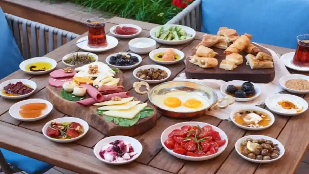 Pratik ve Lezzetli Kahvaltı Seçenekleri ile Gününüze Sağlıklı Başlangıç Yapın