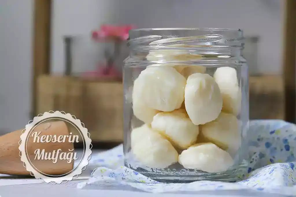 Türk Mutfağında Kes Peyniri ve Alternatifleri: Peynir Çeşitleri ve Kullanım Alanları