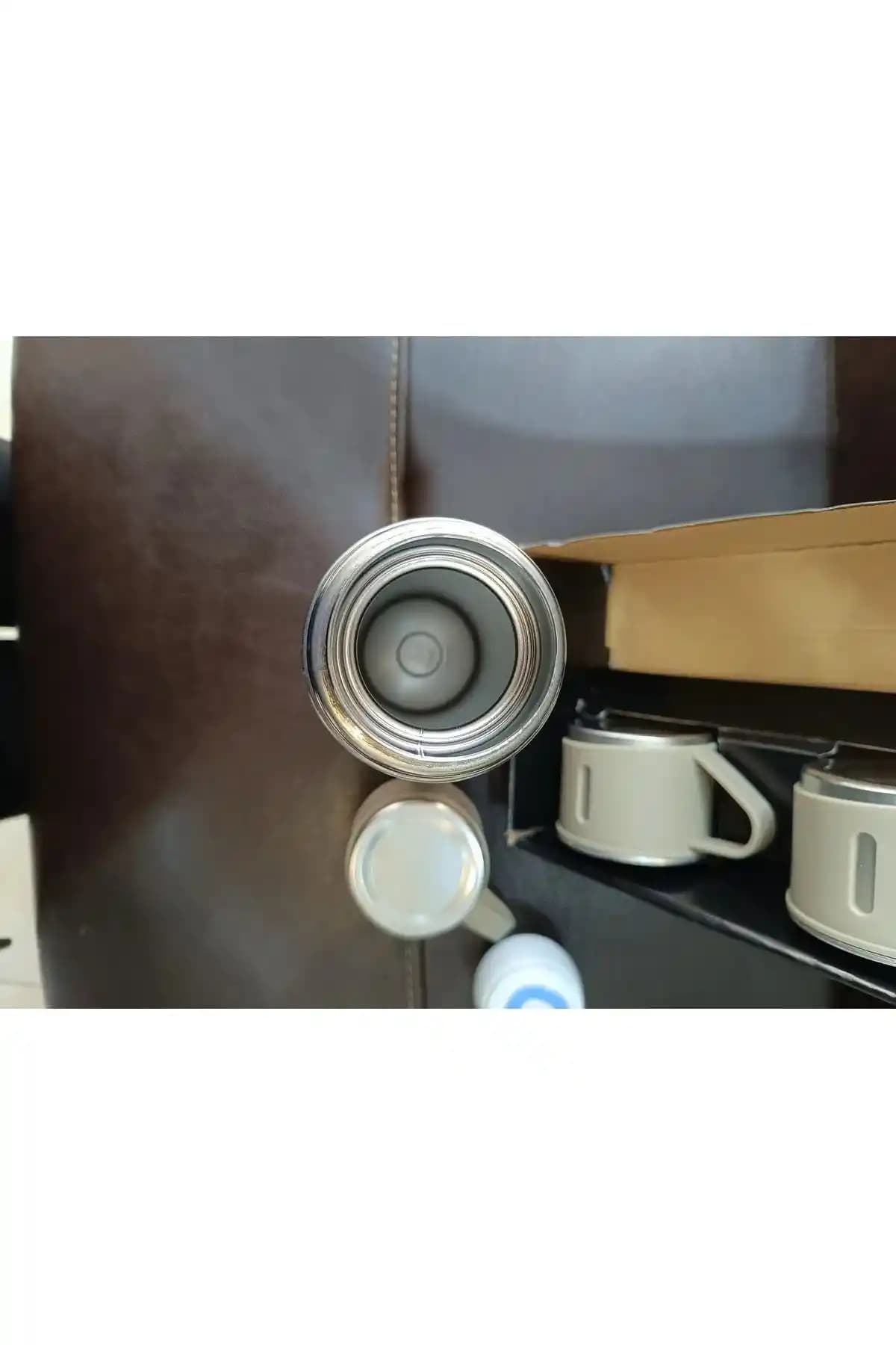 Colorado Siyah Dijital Sıcaklık Göstergeli Termos ve Walke Çift Katmanlı Paslanmaz Çelik Termos Karşılaştırması