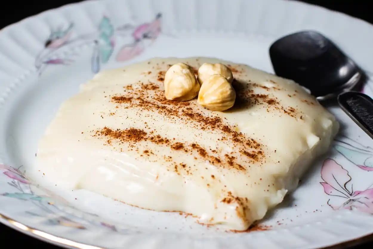 Tavuk Göğsü: Osmanlı'dan Günümüze Geleneksel Türk Tatlısının Lezzetli Hikayesi ve Hazırlanışı