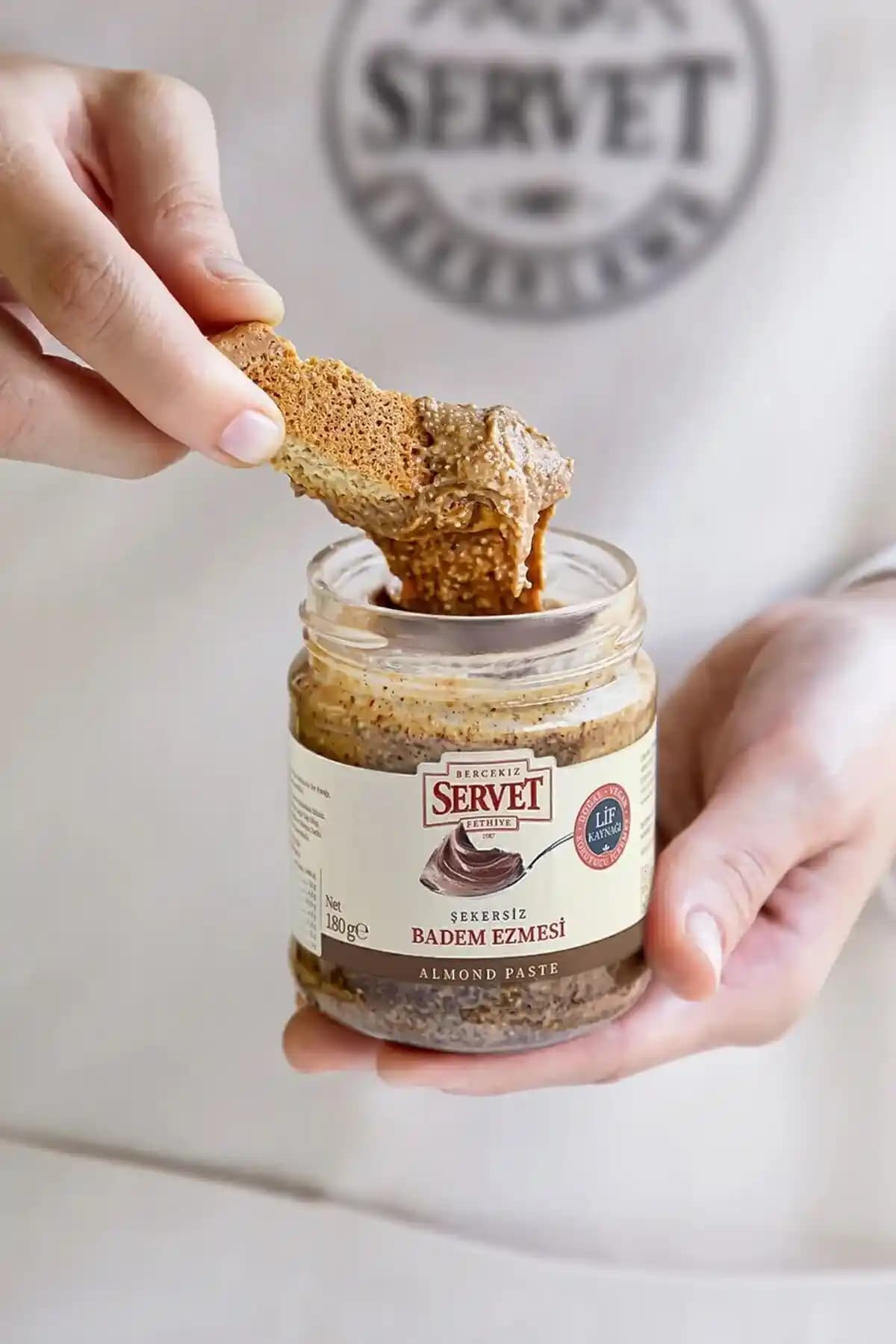 Sağlıklı ve Doğal Şekersiz Atıştırmalıklar: Günümüzde Artan Trend ve Tüketici Tercihleri