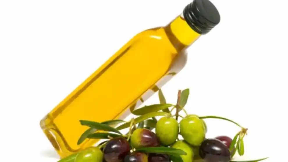 Zeytinyağı Seçimi ve Kullanımı: Doğal ve Sağlıklı Bir Mutfak İçin Rehber