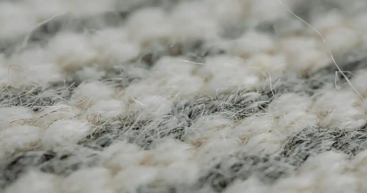 En İyi Tatlı Badem Yağı Markaları ve Doğal Bakımda Kullanım İpuçları