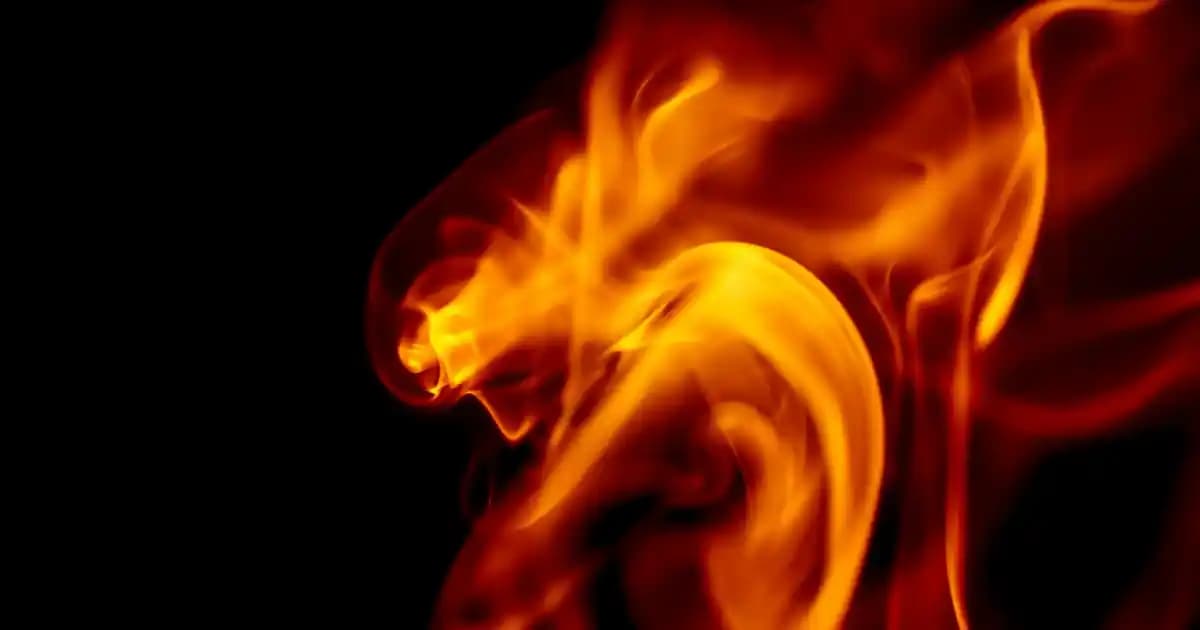 2025'te Karamelli Gofret Keyfi: Evde ve Marketlerde En İyi Seçenekler