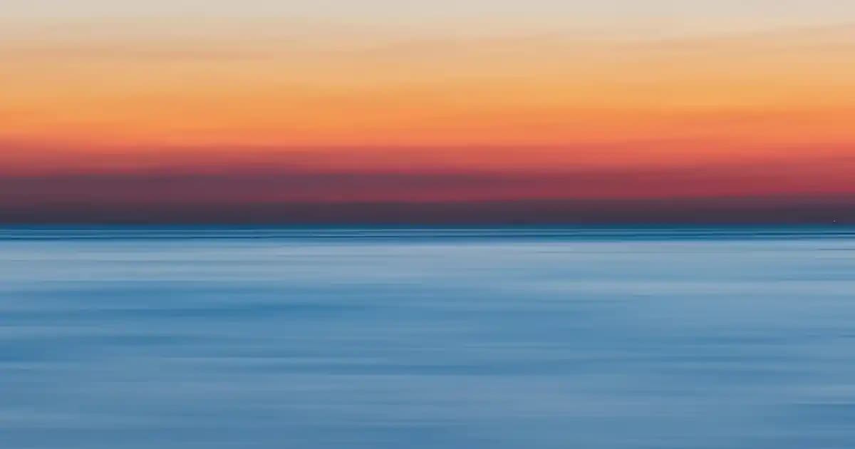 Kaydırmaz Raf Örtüsü Nedir, Neden Tercih Edilir ve Fiyat Seçenekleri Nelerdir