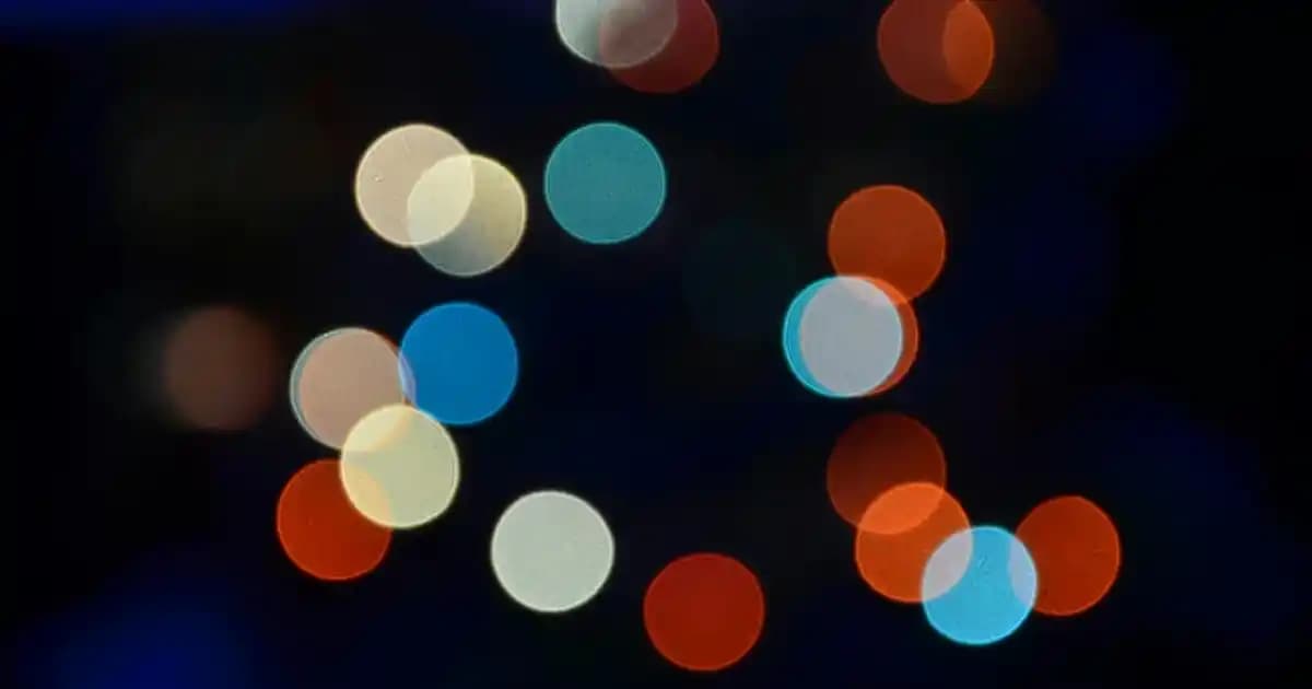 Uzun Pasta Mumları ile Pastanızı Şıklık ve Zarafetle Süsleyin