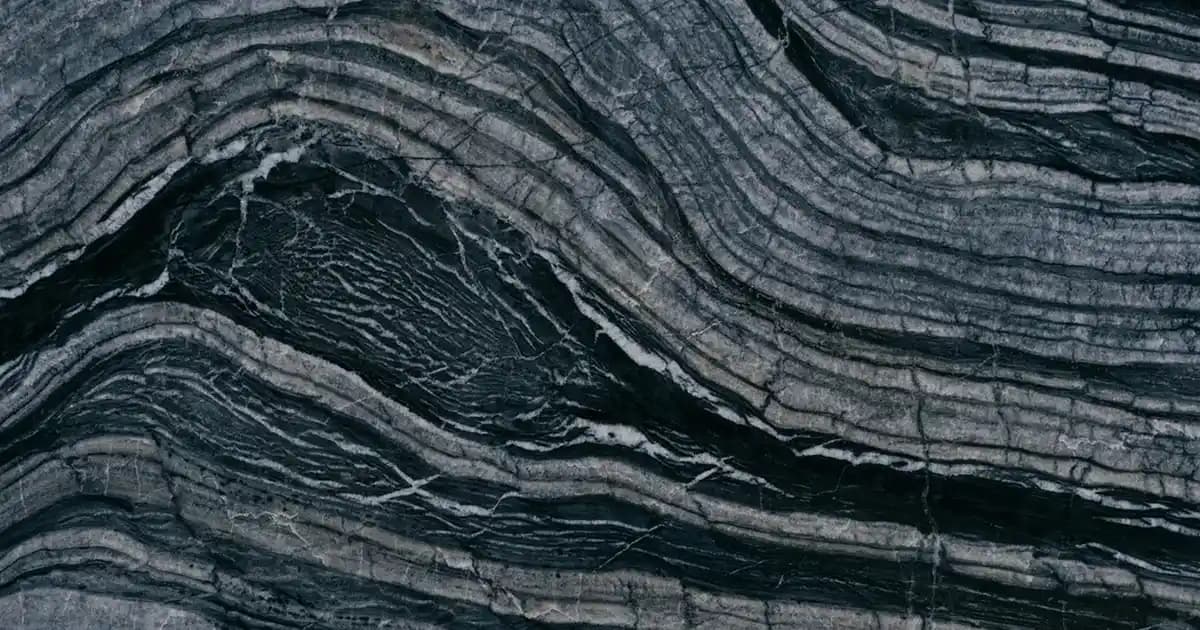 Zeytinyağı ile Güneşlenmek: Gerçekler ve Güvenli Güneşlenme Yöntemleri